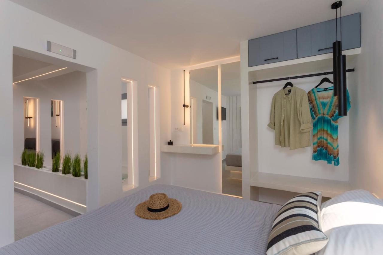 Linea Luxury Suites Fira  Exterior photo