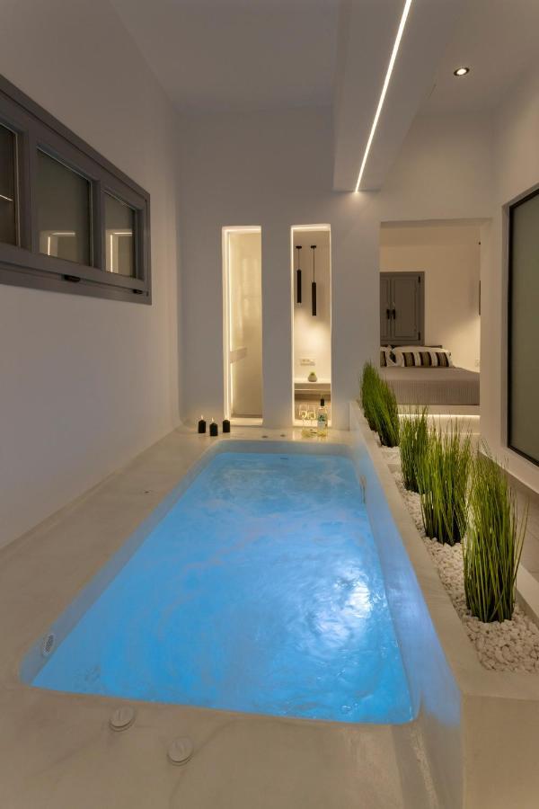 Linea Luxury Suites Fira  Exterior photo