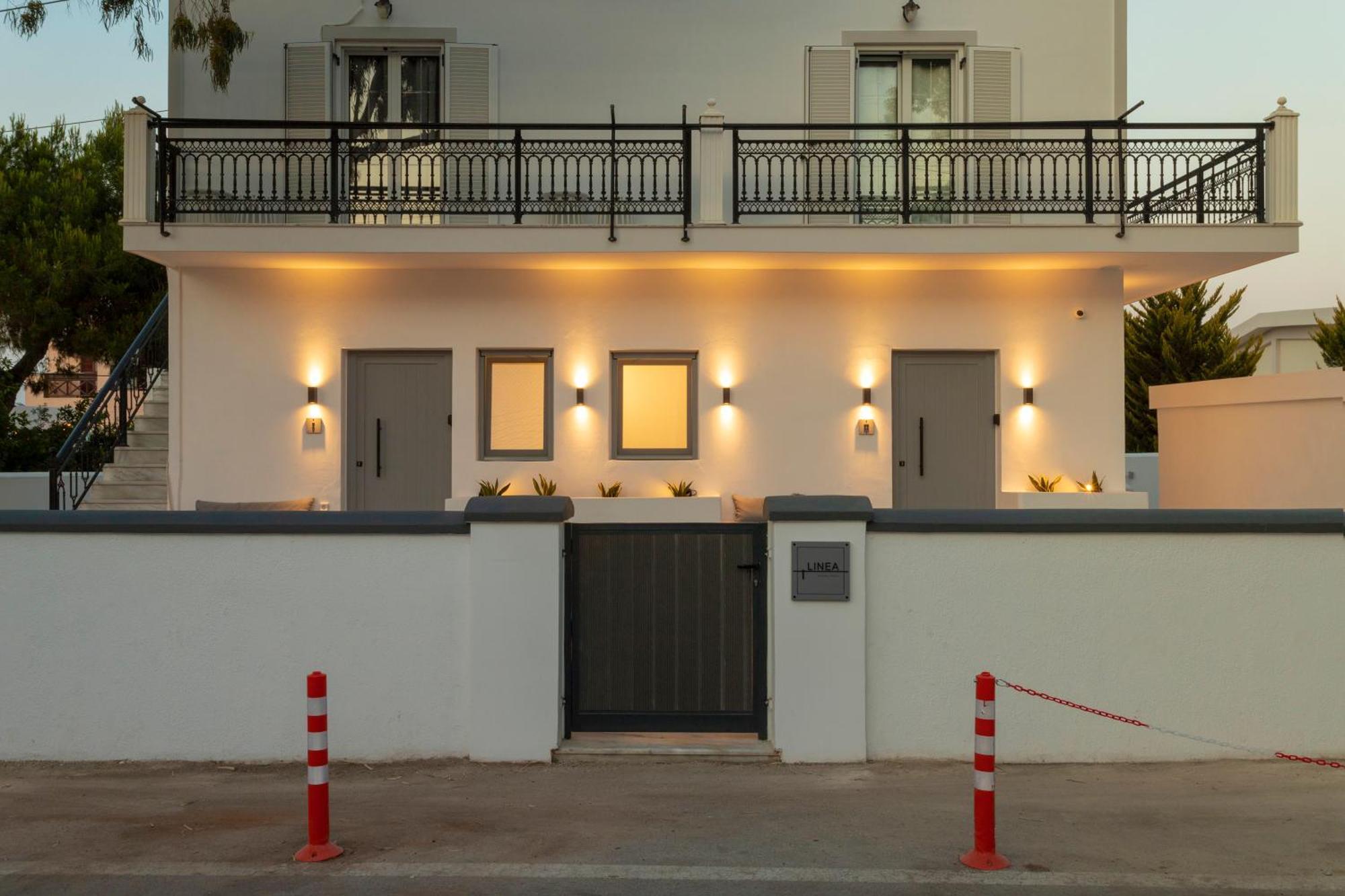 Linea Luxury Suites Fira  Exterior photo